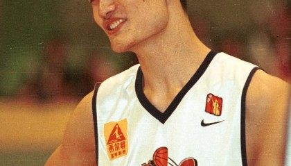 开云官方平台-上海锁定常规赛冠军 上一次是在2001-02赛季&amp;当年姚明率队夺首冠