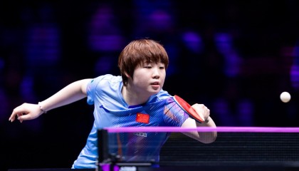 开云品牌-中国女乒无缘三连冠！蒯曼3-4不敌张本美和：马琳一脸严肃