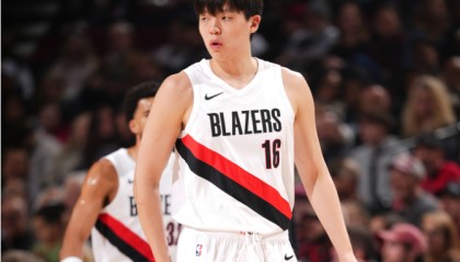 开云品牌-杨瀚森被召回遭弃用！开拓者大胜老鹰 夏普24+9格兰特复出16分